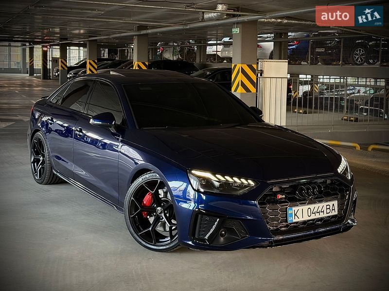 Седан Audi A4 2020 в Києві
