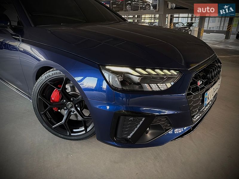 Седан Audi A4 2020 в Києві