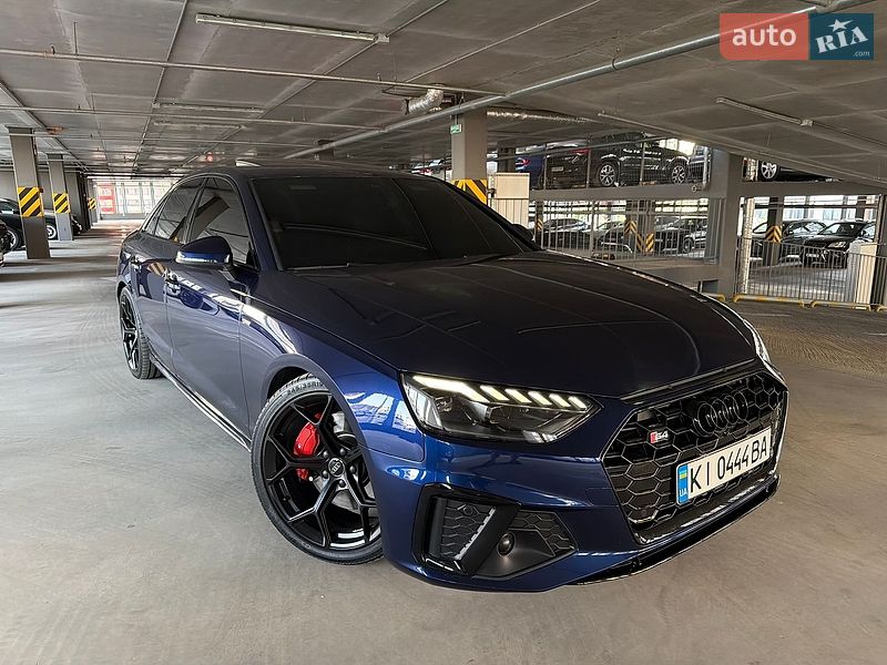 Седан Audi A4 2020 в Києві