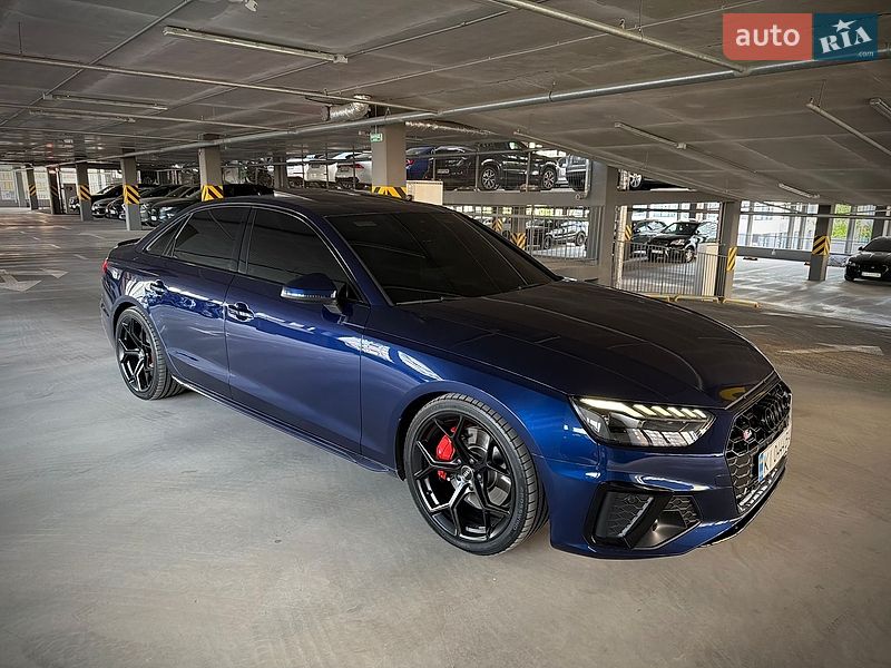Седан Audi A4 2020 в Києві