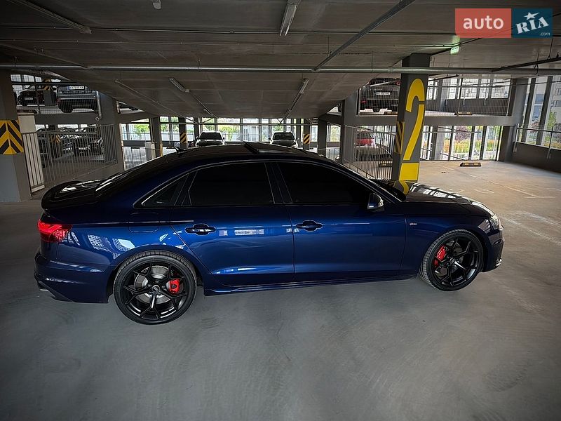 Седан Audi A4 2020 в Києві