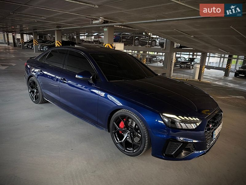 Седан Audi A4 2020 в Києві