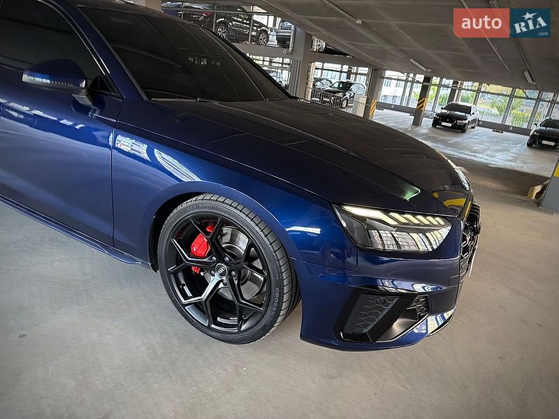 Седан Audi A4 2020 в Києві