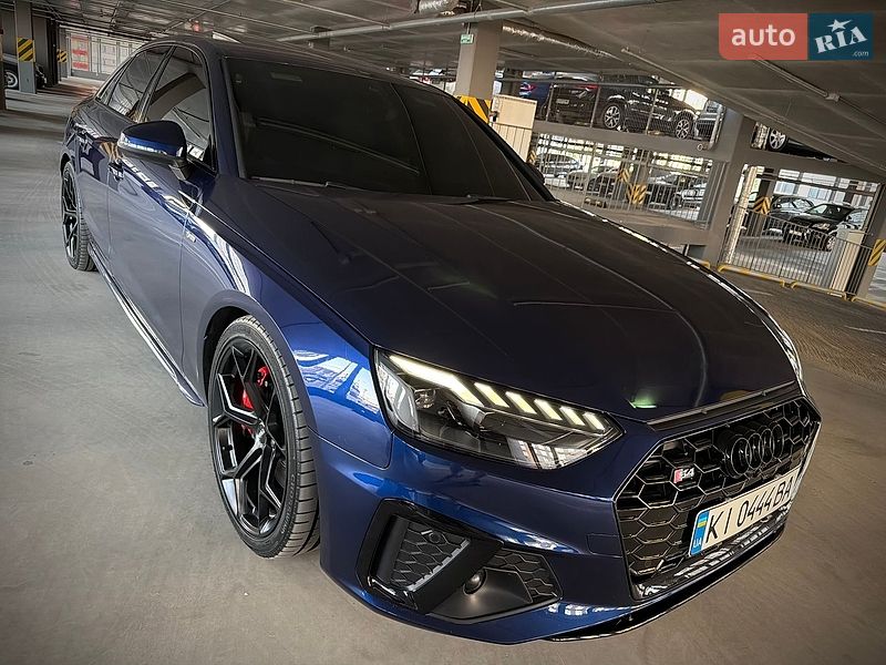 Седан Audi A4 2020 в Києві