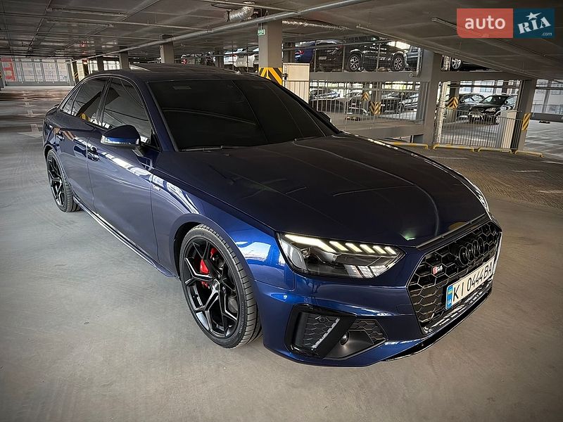 Седан Audi A4 2020 в Києві
