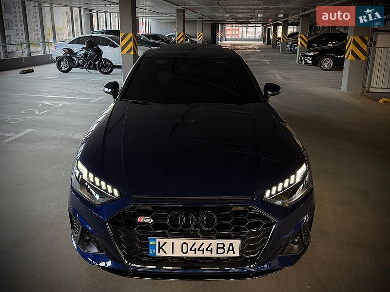 Седан Audi A4 2020 в Києві
