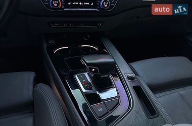 Седан Audi A4 2020 в Києві