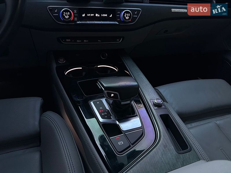 Седан Audi A4 2020 в Києві