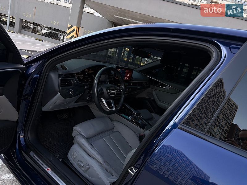 Седан Audi A4 2020 в Києві
