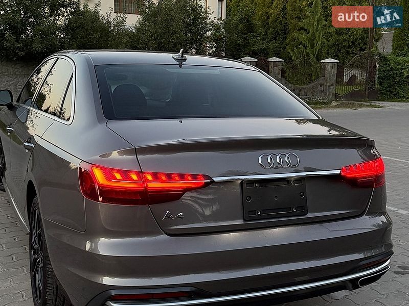 Седан Audi A4 2020 в Львові