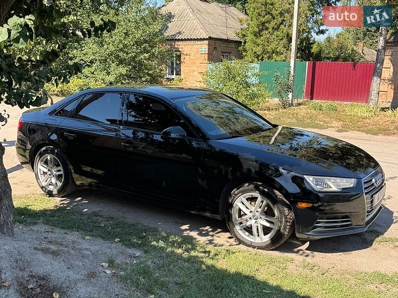 Седан Audi A4 2017 в Кропивницком