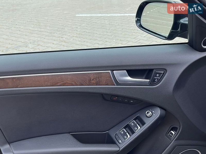 Седан Audi A4 2013 в Києві