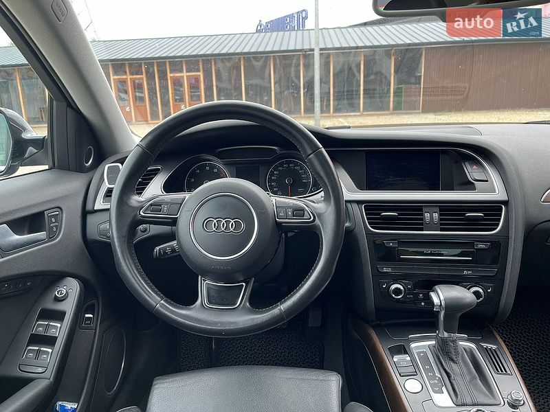 Седан Audi A4 2013 в Києві