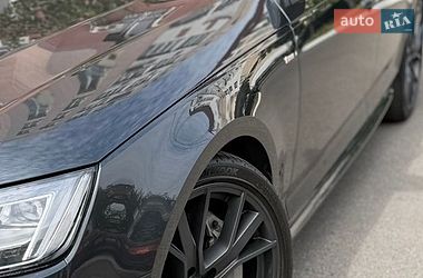 Седан Audi A4 2018 в Харкові