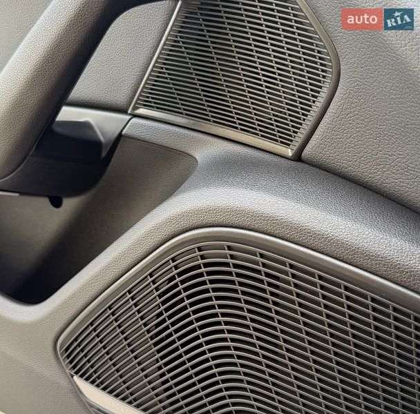 Седан Audi A4 2018 в Харкові