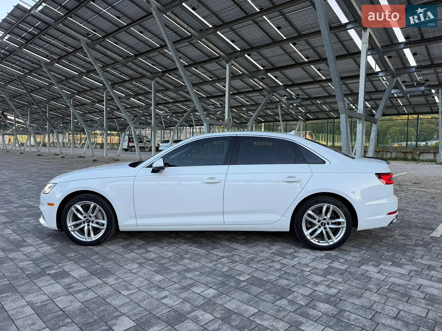2018 Audi A4 - мініатюра 3