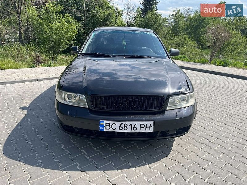 Седан Audi A4 1997 в Стрию