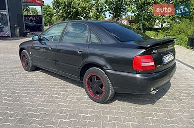 Седан Audi A4 1997 в Стрию