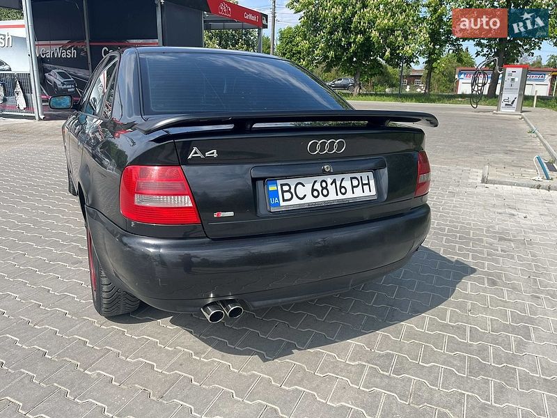 Седан Audi A4 1997 в Стрию
