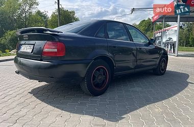 Седан Audi A4 1997 в Стрию