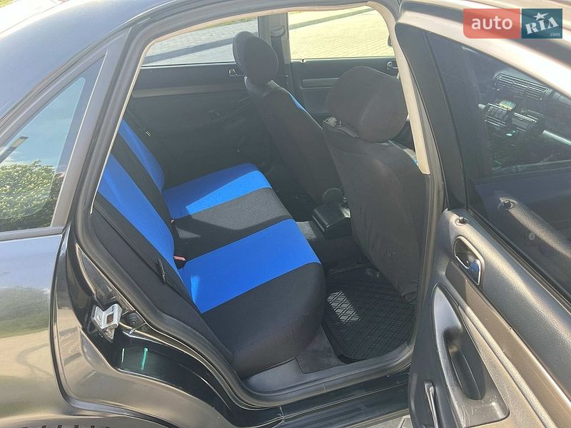 Седан Audi A4 1997 в Стрию