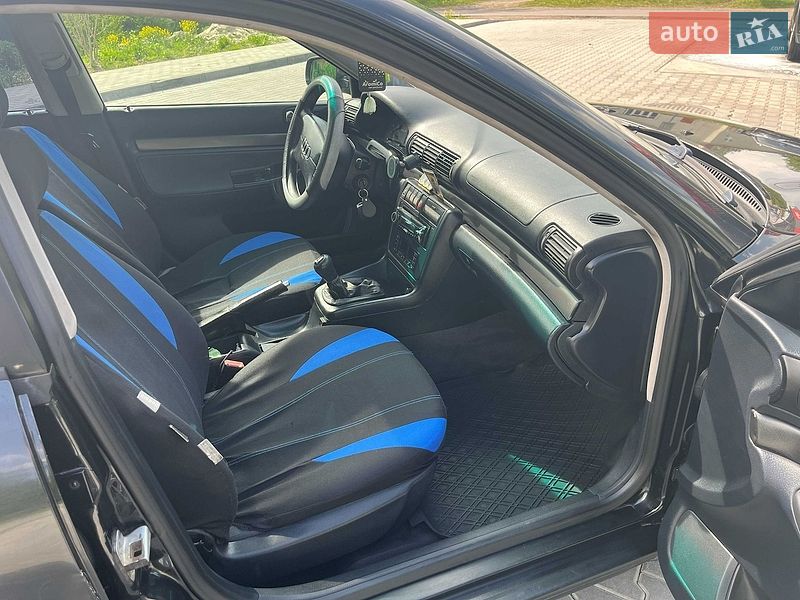 Седан Audi A4 1997 в Стрию