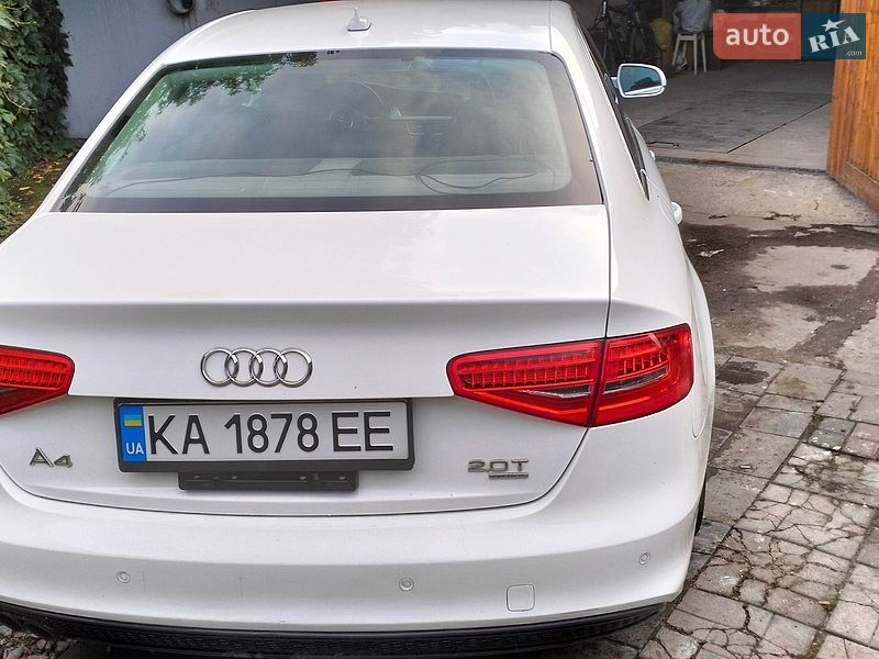 Седан Audi A4 2014 в Києві