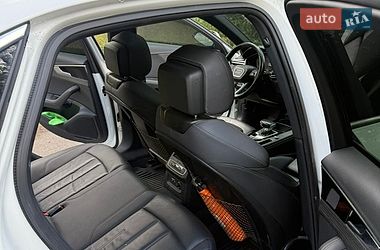 Седан Audi A4 2020 в Киеве