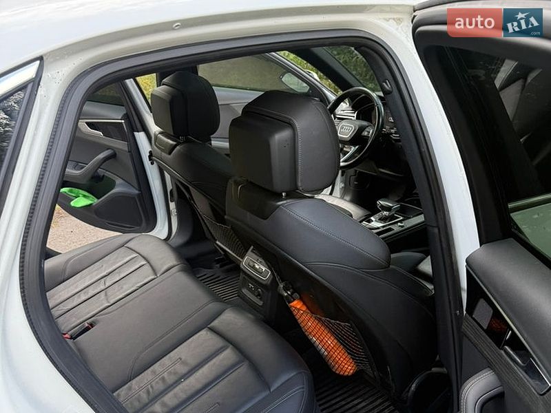 Седан Audi A4 2020 в Киеве