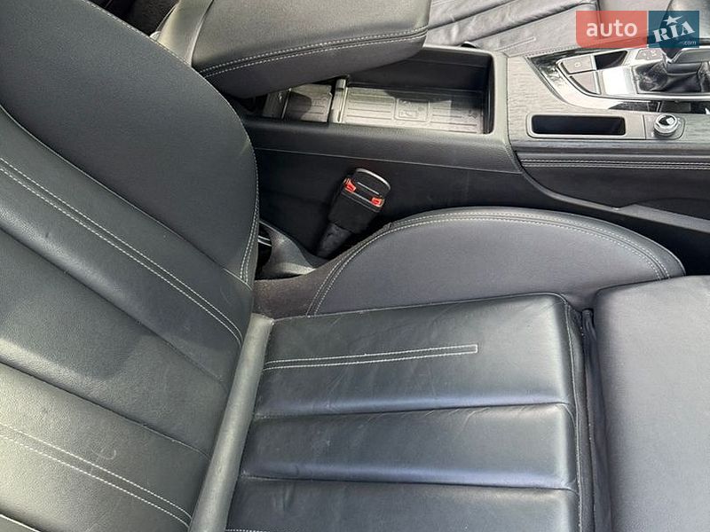 Седан Audi A4 2020 в Киеве