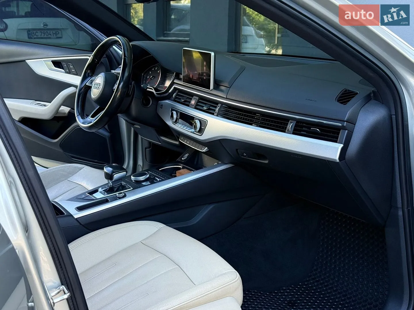 2017 Audi A4 - мініатюра 25