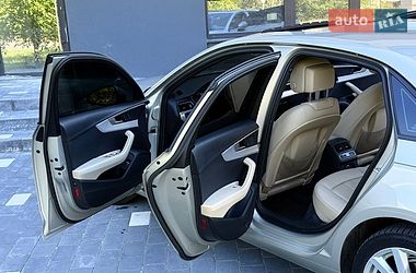 Седан Audi A4 2017 в Трускавці