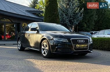 Седан Audi A4 2012 в Львові