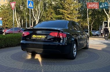Седан Audi A4 2012 в Львові