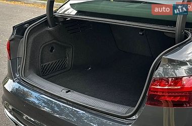 Седан Audi A4 2023 в Черкасах