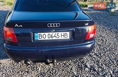 Седан Audi A4 1996 в Львове