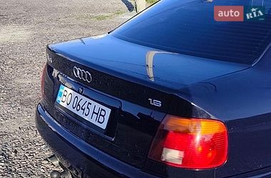 Седан Audi A4 1996 в Львове