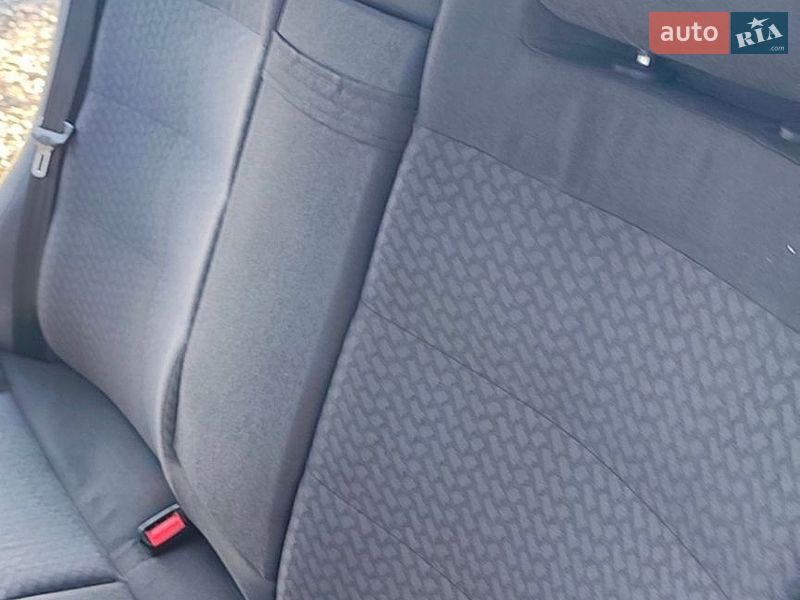 Седан Audi A4 1996 в Львове