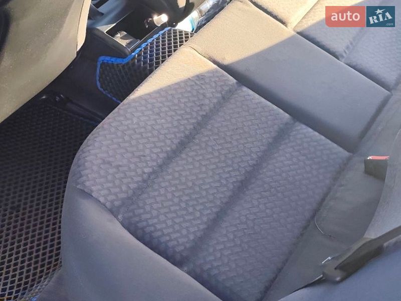 Седан Audi A4 1996 в Львове