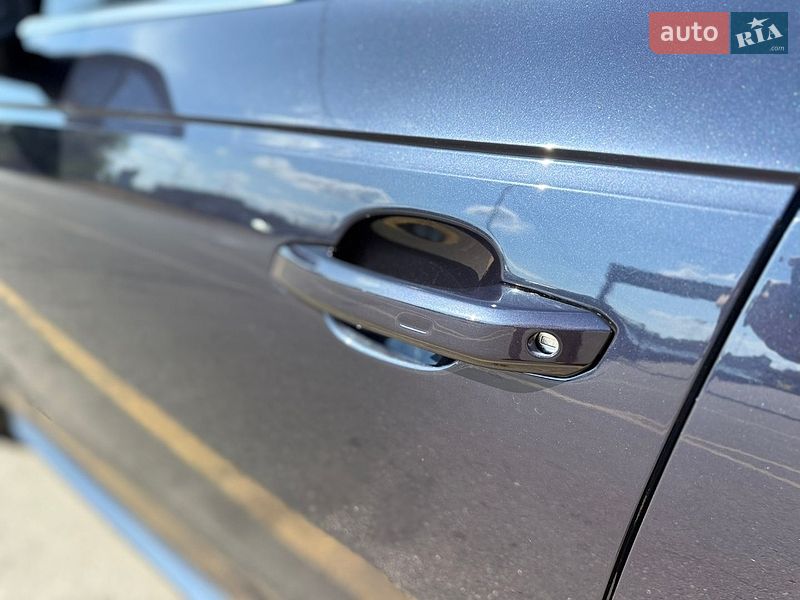 Седан Audi A4 2018 в Києві