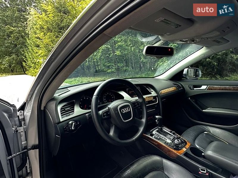 Седан Audi A4 2010 в Луцьку