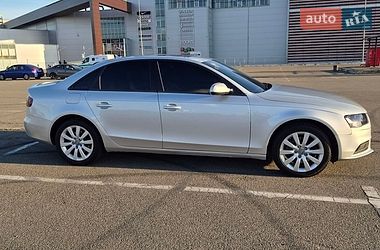 Седан Audi A4 2012 в Києві