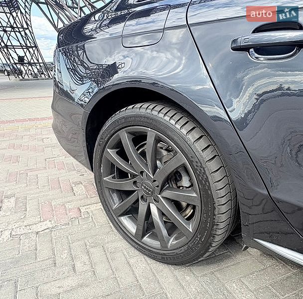 Седан Audi A4 2014 в Харкові