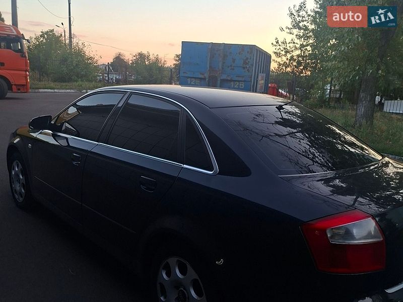 Седан Audi A4 2003 в Києві