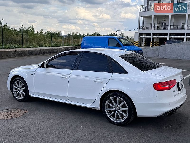 Седан Audi A4 2014 в Києві