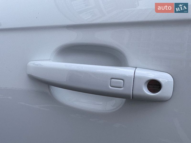 Седан Audi A4 2014 в Києві