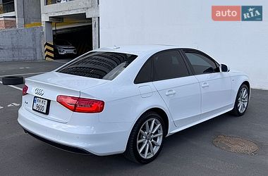 Седан Audi A4 2014 в Києві