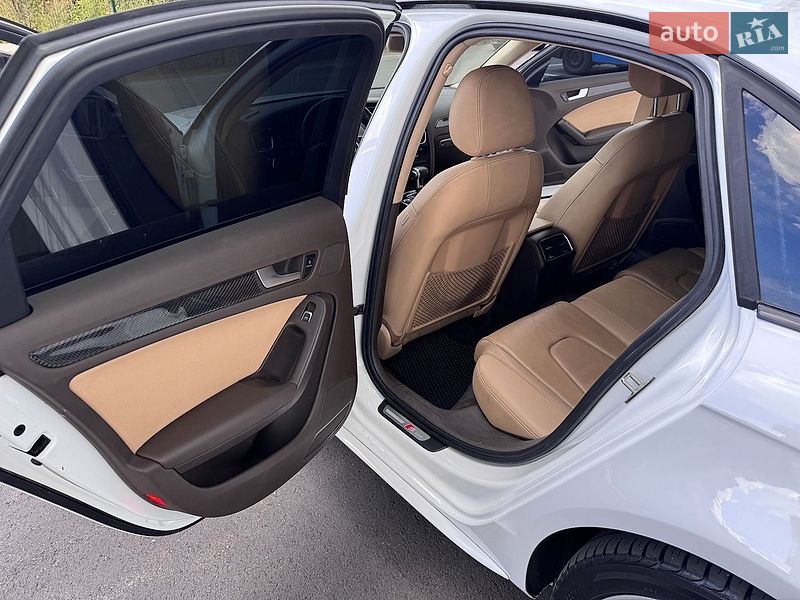 Седан Audi A4 2014 в Києві