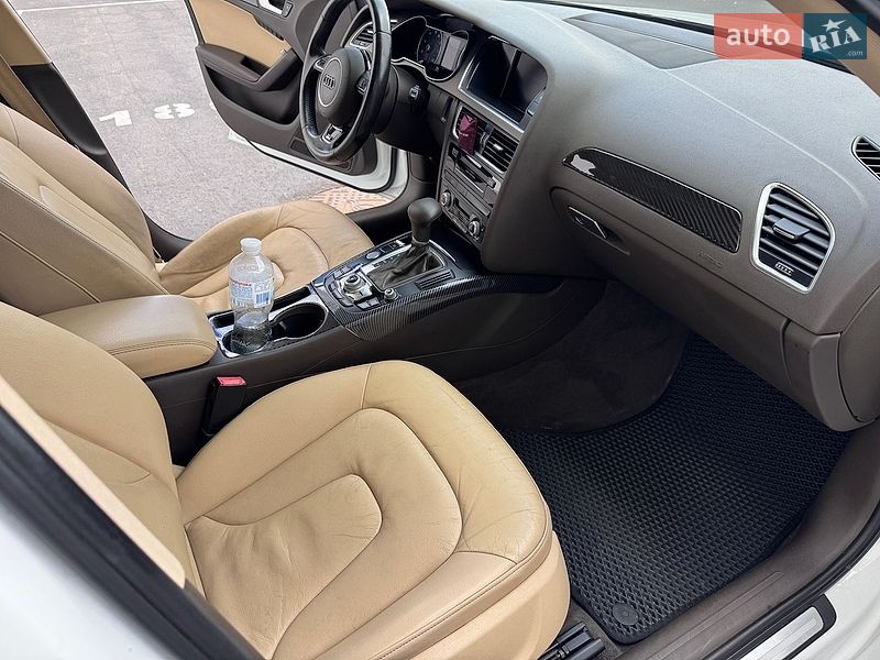 Седан Audi A4 2014 в Києві