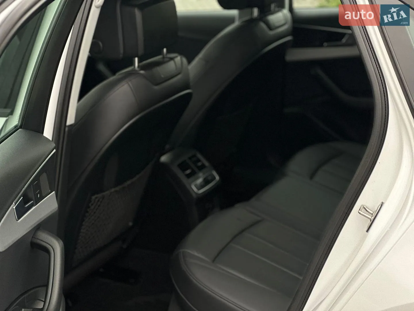 2016 Audi A4 - мініатюра 27
